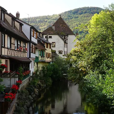 Du Xve アパート *